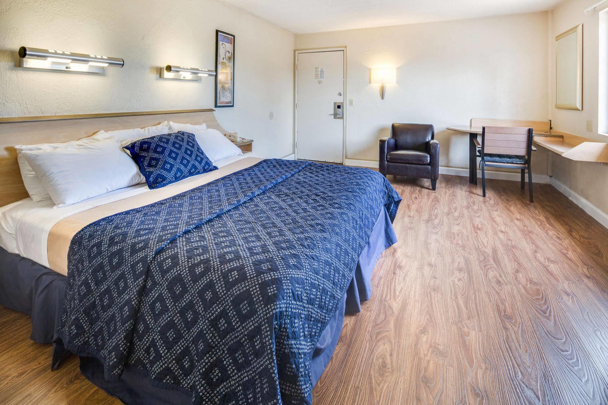 San Jose Airport Inn エクステリア 写真