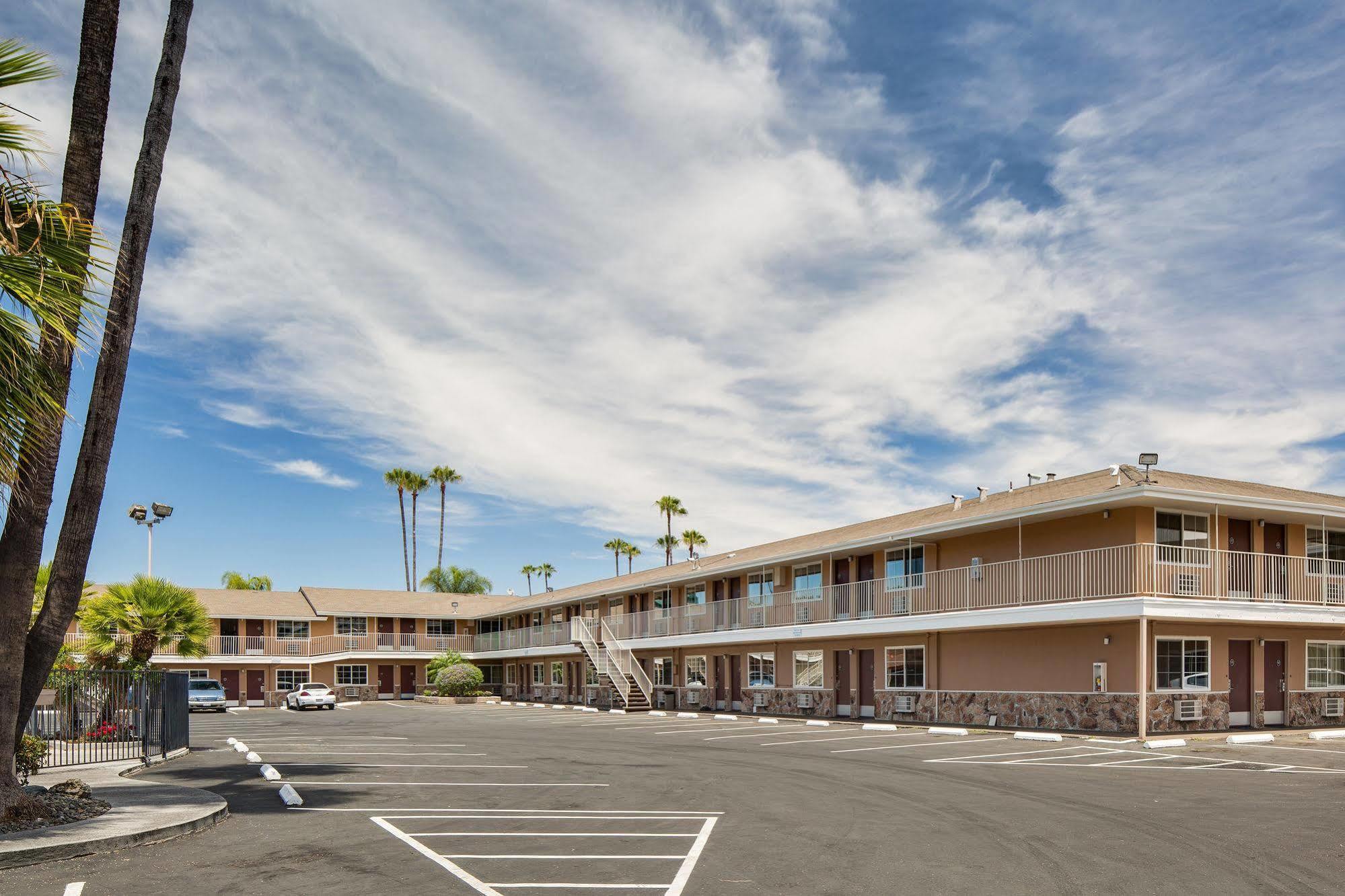 San Jose Airport Inn エクステリア 写真